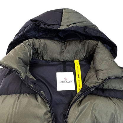 MONCLER モンクレール PERMITY ダウンベスト ブラック カーキ E209H4332700 SIZE 2 メンズ【中古】