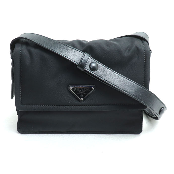 PRADA プラダ スモール パデッド Re-Nylon ショルダーバッグ ブラック 1BD313_RDLN_F0002 レディース【中古】