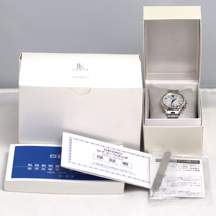 SEIKO セイコー ルキア Standard Collection 腕時計 ソーラー SSVV035/1B35-0AB0 レディース【中古】